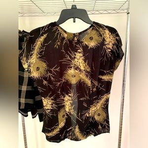 Black dandelion print top